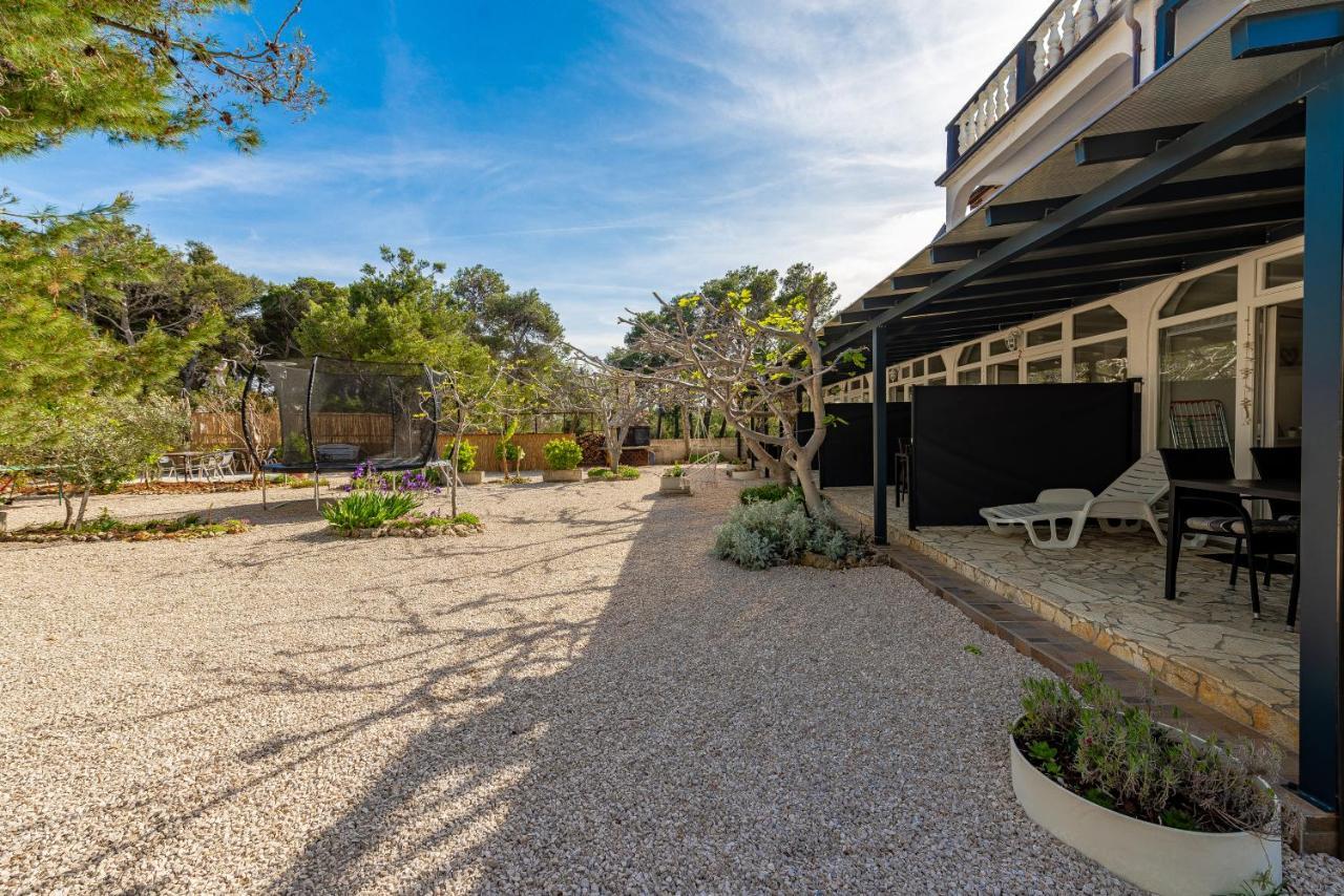 Apartments Villa Agape Vir Exterior photo