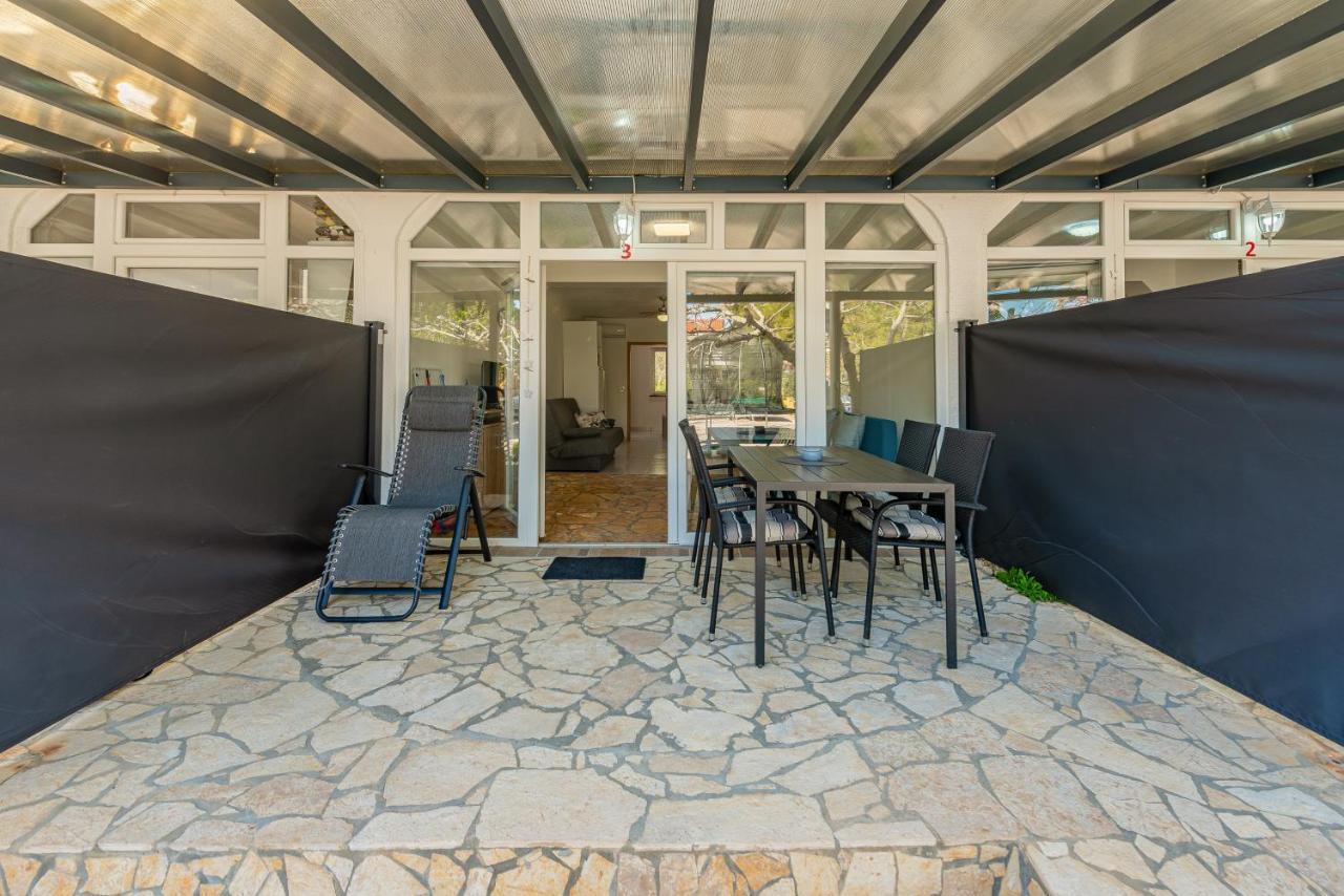 Apartments Villa Agape Vir Exterior photo