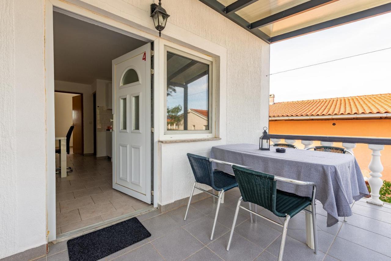 Apartments Villa Agape Vir Exterior photo